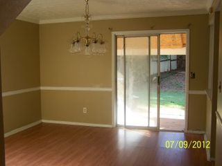 http://www.propertyboss.net/CustomerImages/DKREALTY_91486/media/Properties/E%20Windsor%20Lane%206603/zsmall_100_1033.JPG