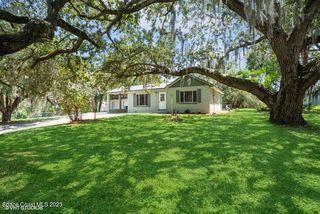 621 Magnolia Ave, Melbourne, FL 32935