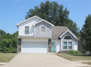 967 E  Market St, Warrensburg, MO 64093
