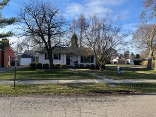 15859 Buckingham Ave, Beverly Hills, MI 48025