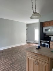 8 Maple St #5, Enfield, NH 03748
