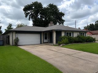 11939 Paramount Ln, Houston, TX 77067