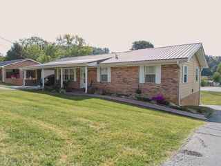1904 Old Tusculum Rd, Greeneville, TN 37745