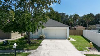 8451 Oak Crossing Dr W, Jacksonville, FL 32244