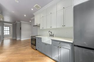 137 21st St #2B, Brooklyn, NY 11232