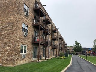 740 N  Salem Dr #305, Hoffman Estates, IL 60169