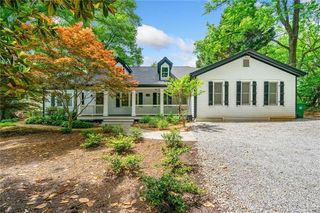 1492 Frazier Rd, Decatur, GA 30033