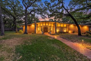 4900 Wondol Ct, Hurst, TX 76053