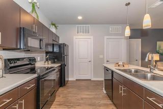 7410 Heuermann Rd #1302, San Antonio, TX 78256