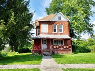 9 Lincoln Street, Fort Plain, NY 13339