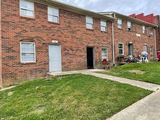 100 Brown Ct, Berea, KY 40403