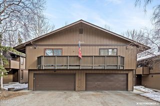 7325 Foxridge Cir #1, Anchorage, AK 99518