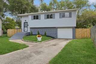 691 Cass Ct, Gary, IN 46403