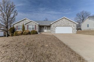 105 Oak Ct, Saint Robert, MO 65584