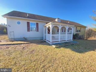 55 Bear Run Ln #55, Kunkletown, PA 18058