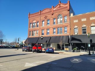 605 Monroe Ave #0, Charleston, IL 61920