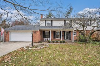 2608 Lomond Dr, Kalamazoo, MI 49008