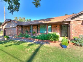 2420 N  Eagle Ln, Oklahoma City, OK 73127