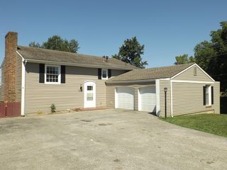 121 Crescent Dr, Mount Sterling, KY 40353
