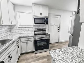 2020 Cottonwood St #33, Beaumont, TX 77703