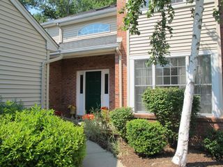 14 LEONARD TER, Roseland, NJ 07068