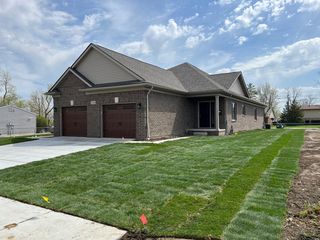 304 E  Washington St, Romeo, MI 48065