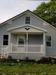 351 Indian Creek Dr, Corydon, IN 47112