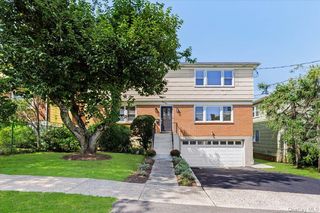 221 Park Avenue E, West Harrison, NY 10604