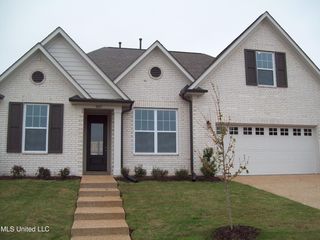 9695 Kings Landing Dr, Olive Branch, MS 38654