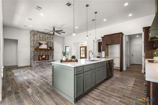 249 Sandpiper Ln, Mc Queeney, TX 78123