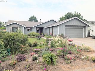 10408 S  East St, Island City, OR 97850