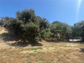 3511 Beverly Glen Blvd, Sherman Oaks, CA 91423