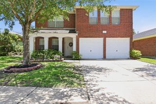 6811 Brighton Hill Ln, Katy, TX 77450