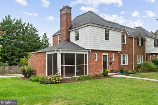 313 Eastway Ct, Baltimore, MD 21212