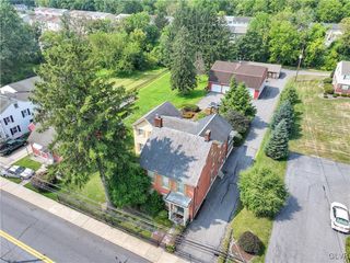 216 N  Chestnut St, Bath, PA 18014