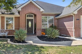 6552 Fairview Dr, Watauga, TX 76148