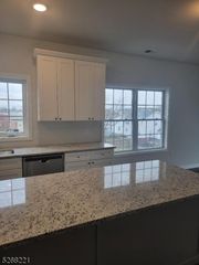 26 Noe St #2, Carteret, NJ 07008