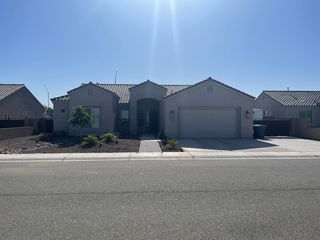 3745 S  Falcon Dr, Yuma, AZ 85365