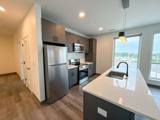 2132 Stokes Blvd #703, Cleveland, OH 44106