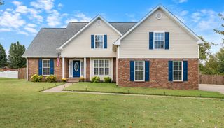 1011 Haggard Dr, Clarksville, TN 37043