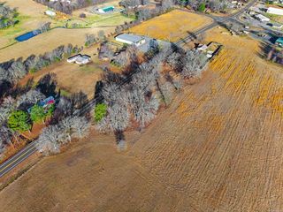1 Highway 15 N, Lonoke, AR 72086