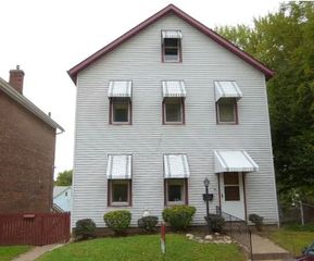 2403 Stafford St #1, Dubuque, IA 52001
