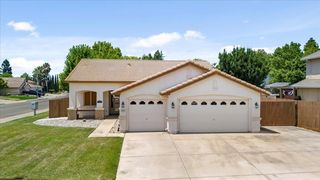 984 Elsworth Ct, Galt, CA 95632