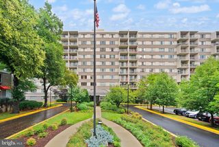 4977 Battery Ln #1-711, Bethesda, MD 20814