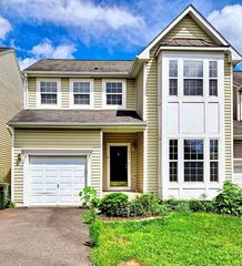 2215 Blue Spruce Dr, Culpeper, VA 22701
