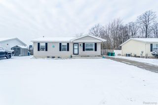 1197 Quain Ln, Port Huron, MI 48060