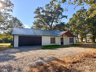 1328 Miller Creek Rd, Batesville, AR 72501