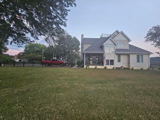 78 Center St, Crown City, OH 45623