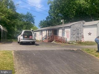 7005 Farragut Dr, Bryans Road, MD 20616