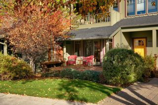 562 W  Jefferson Ave, Sisters, OR 97759